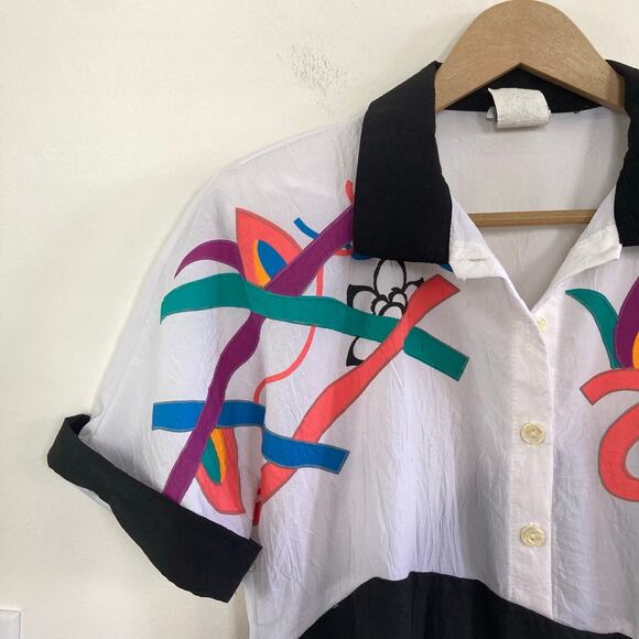 Funky 80s Black and white Polo Style Blouse - Picture 3 of 7